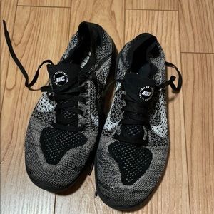 Nike Free Flyknit Sneakers